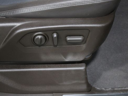 Used 2021 GMC Sierra 1500 Denali w/ Denali Ultimate Package AWD/4WD image 26