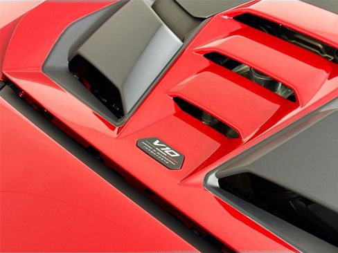 Used 2023 Lamborghini Huracan Tecnica image 33