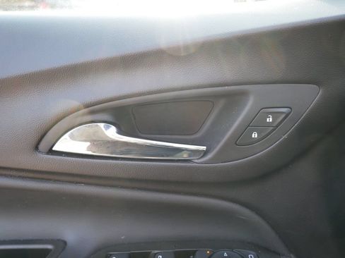 Used 2024 Chevrolet Equinox LT AWD/4WD image 14