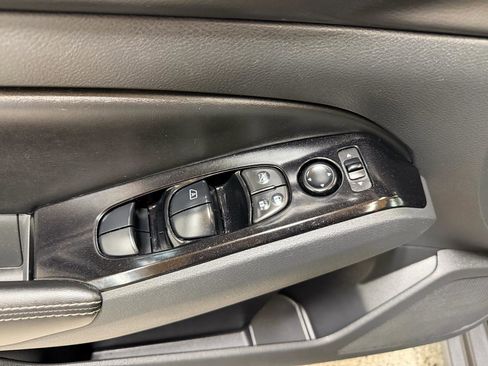 Used 2023 Nissan Altima 2.5 SV image 12