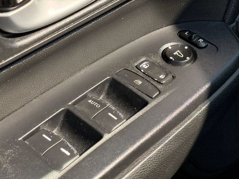 Used 2019 Honda CR-V LX image 23