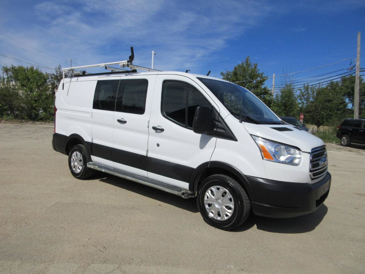 Used 2019 Ford Transit 250 130 Low Roof w/ Exterior Upgrade Package RWD image 3