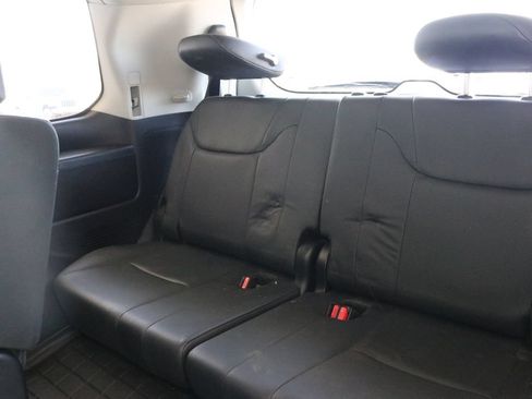 Used 2017 Lexus LX 570 4WD w/ Luxury Package image 35