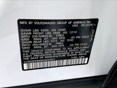 Certified 2024 Volkswagen ID.4 Pro image 34
