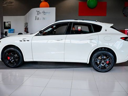 Used 2022 Maserati Levante GT image 8