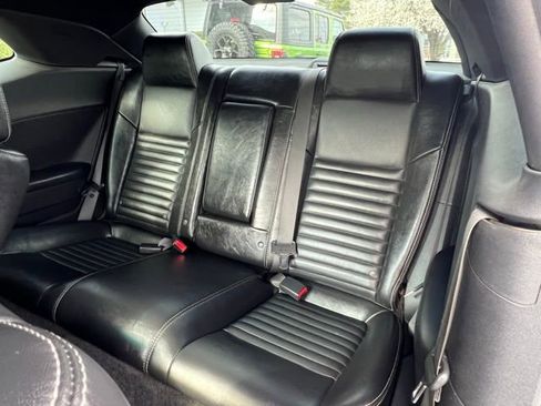 Used 2009 Dodge Challenger R/T image 19