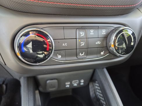 Certified 2021 Chevrolet TrailBlazer RS FWD image 28