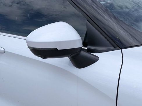 Used 2025 Mitsubishi Outlander SEL FWD image 11