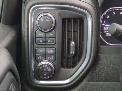 Used 2021 GMC Sierra 1500 SLT w/ SLT Premium Package image 21