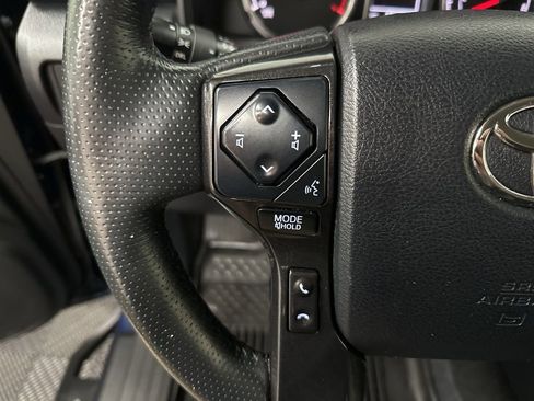 Used 2023 Toyota 4Runner TRD Off-Road Premium w/ Moonroof Package AWD/4WD image 15