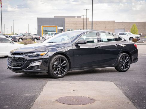 Used 2024 Chevrolet Malibu LT w/ Midnight Edition FWD image 10