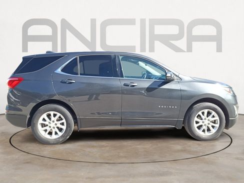 Used 2018 Chevrolet Equinox LT image 11