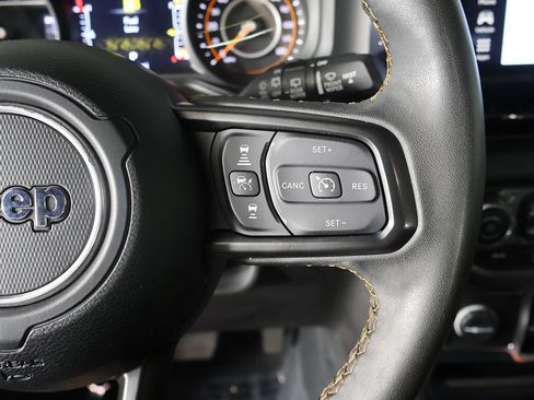 Used 2024 Jeep Wrangler Unlimited Sport AWD/4WD image 38