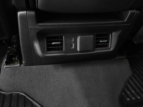 Used 2024 Chevrolet Silverado 2500 LT w/ Midnight Edition image 43