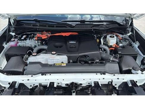 Certified 2026 Toyota Tundra Platinum AWD/4WD image 36