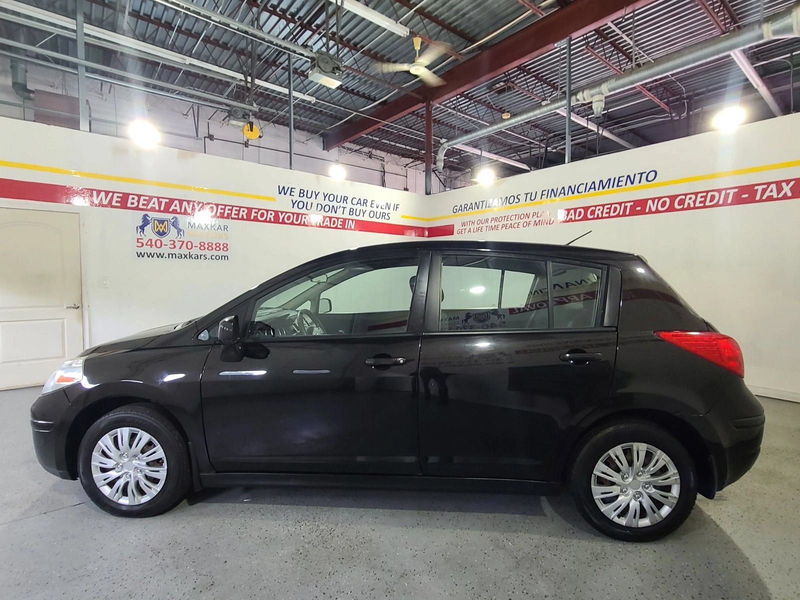 Used 2012 Nissan Versa 1.8 S w/ Plus Pkg FWD image 8