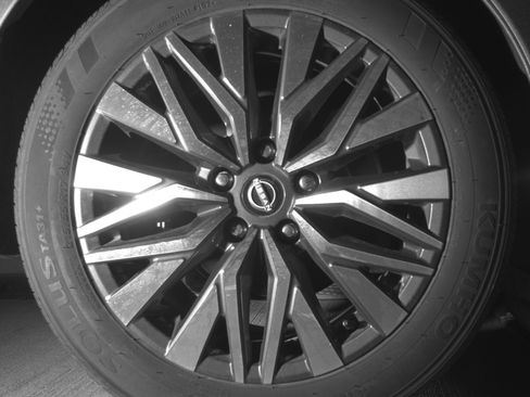 Used 2025 Nissan Altima 2.5 SV image 15