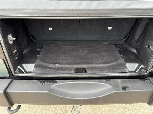 Used 2016 Jeep Wrangler Sport w/ Mopar Black Appearance Group image 12