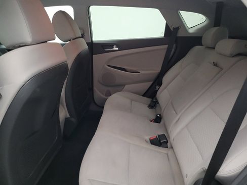 Used 2019 Hyundai Tucson SE AWD/4WD image 18