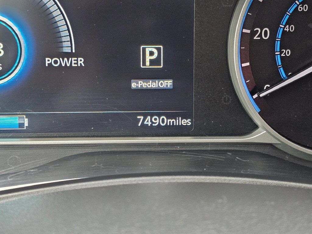 Used 2024 Nissan Leaf SV Plus FWD image 21