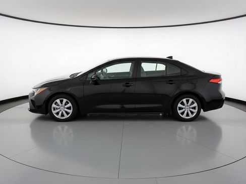 Used 2025 Toyota Corolla LE FWD image 5