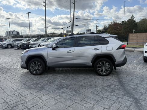 Used 2024 Toyota RAV4 Limited image 4