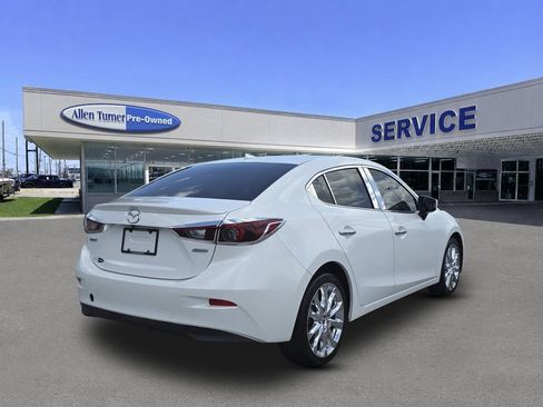 Used 2015 MAZDA MAZDA3 s Grand Touring w/ Technology Package FWD image 8