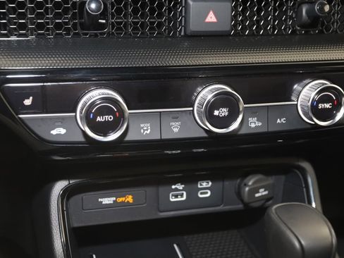 Used 2025 Honda CR-V Sport Touring image 30