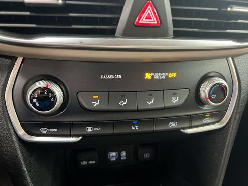 Used 2019 Hyundai Santa Fe SE FWD image 16