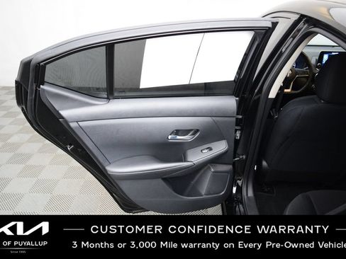 Used 2023 Nissan Sentra SV FWD image 11