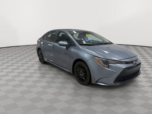 Used 2024 Toyota Corolla LE image 12