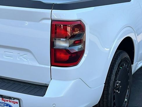 New 2025 Ford Maverick Lobo image 8