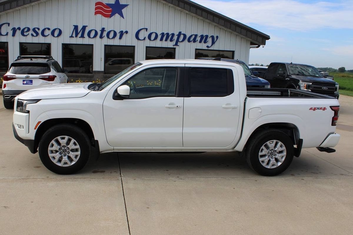 Used 2022 Nissan Frontier SV AWD/4WD image 8