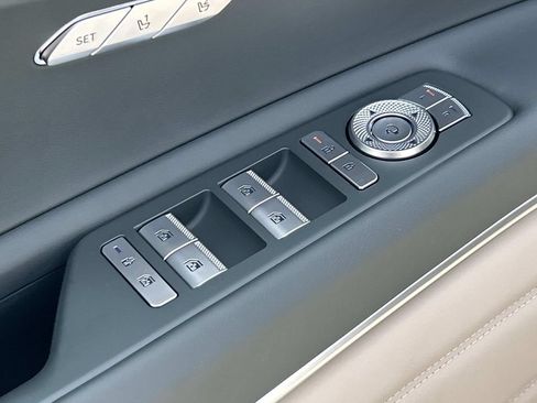 New 2027 Genesis GV80 2.5T AWD/4WD image 18