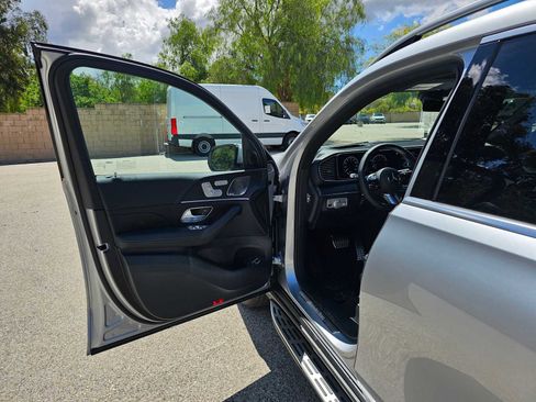 New 2026 Mercedes-Benz GLS 580 4MATIC image 22