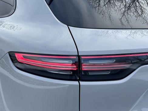 Used 2022 Porsche Cayenne GTS image 25