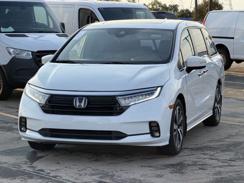 Used 2021 Honda Odyssey Touring image 5