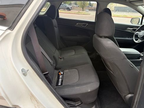 Used 2023 Kia Sportage LX image 26