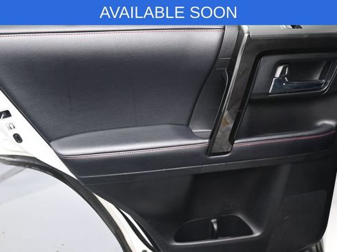 Used 2019 Toyota 4Runner TRD Off-Road Premium AWD/4WD image 31