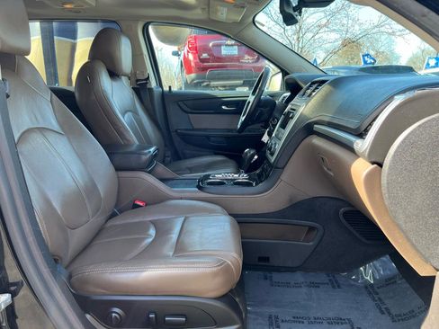 Used 2017 GMC Acadia Limited SLT image 16