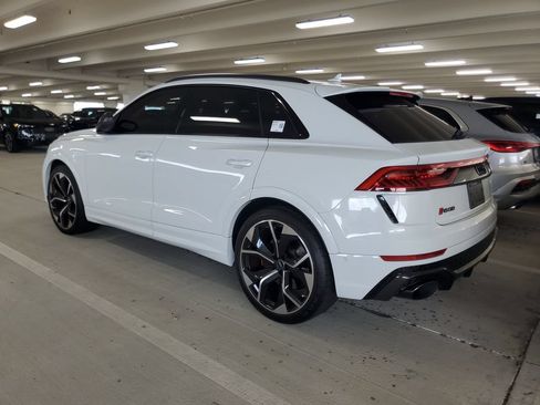 Used 2024 Audi RS Q8 AWD/4WD image 4