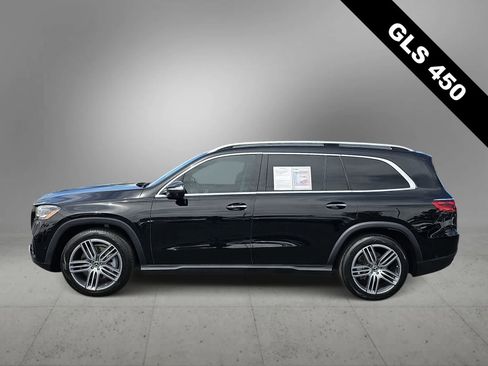 Used 2024 Mercedes-Benz GLS 450 4MATIC image 5