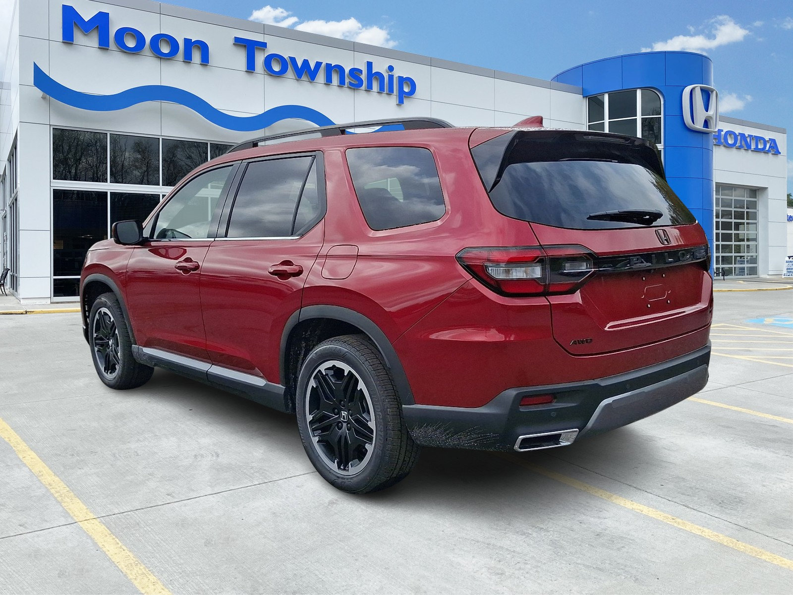 New 2026 Honda Pilot Touring image 4