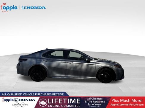 Used 2023 Toyota Camry XSE image 4