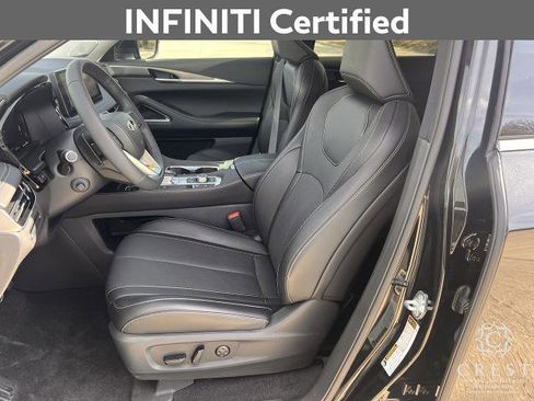 Certified 2026 INFINITI QX60 Luxe w/ Family Package image 24