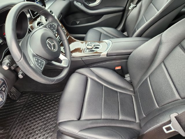Used 2018 Mercedes-Benz C 300 4MATIC Sedan image 12