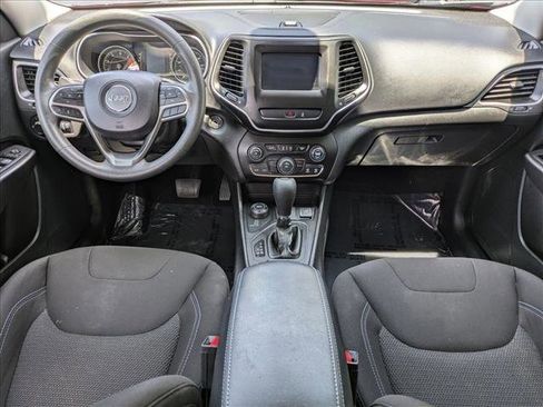 Used 2021 Jeep Cherokee Latitude AWD/4WD image 16