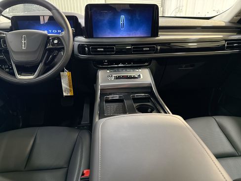 New 2026 Lincoln Aviator 2WD image 22