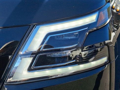 Certified 2024 Nissan Armada SL w/ Midnight Edition Package image 9