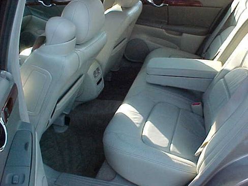 Used 2004 Cadillac De Ville image 12